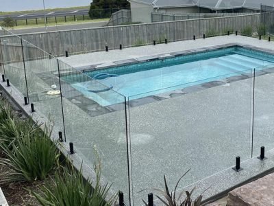 glass-fence glass-fence