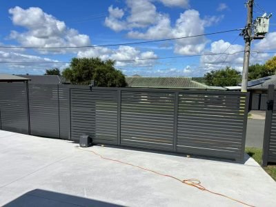 sliding-gate sliding-gate